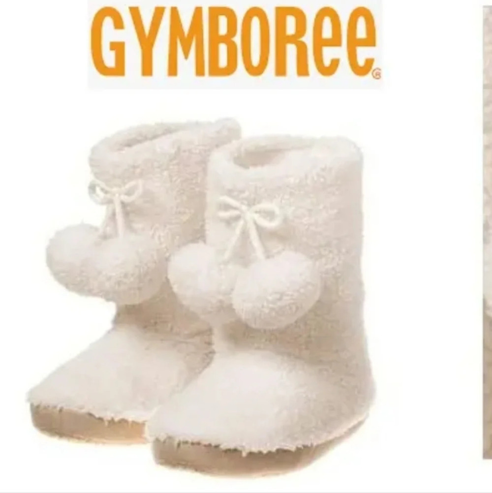 NWT Gymboree Girls Snow White Pom Pom Fleece Booties Slippers 7-8